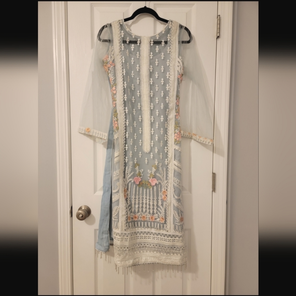 3pc Pakistani Designer Suit: Sobia Nazir